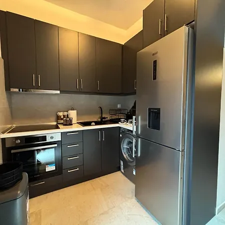 Bella Vista Apartment *